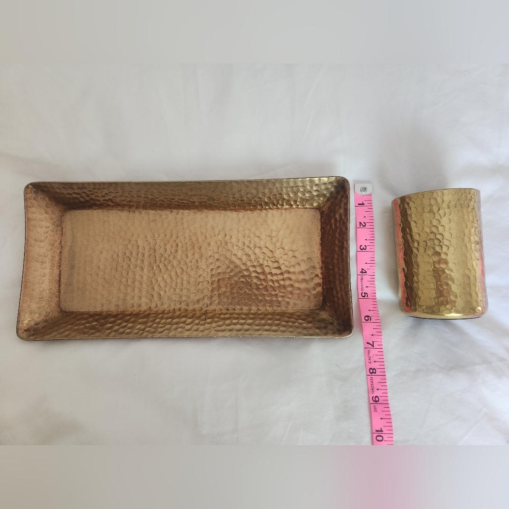 Threshold gold hammered tray and 2 pencil cup - Picture 5 of 15